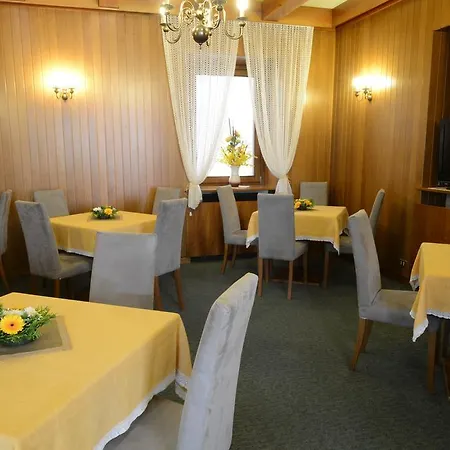 Vittoria 3*