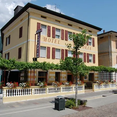 Vittoria 3*